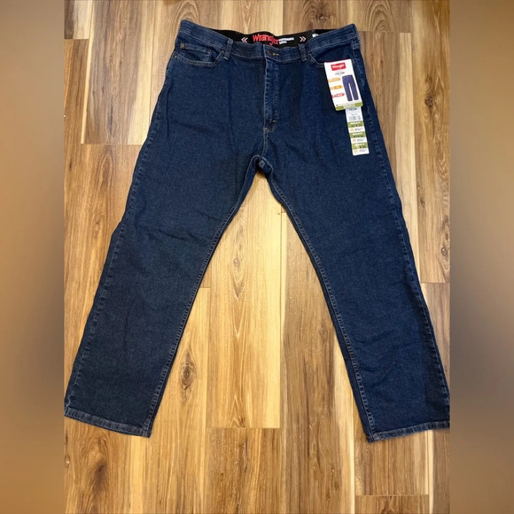 NEW WITH TAGS WRANGLER 5 STAR PREMIUM JEANS 100% COTTON RELAXED FIT 40X 30 - Picture 1 of 8